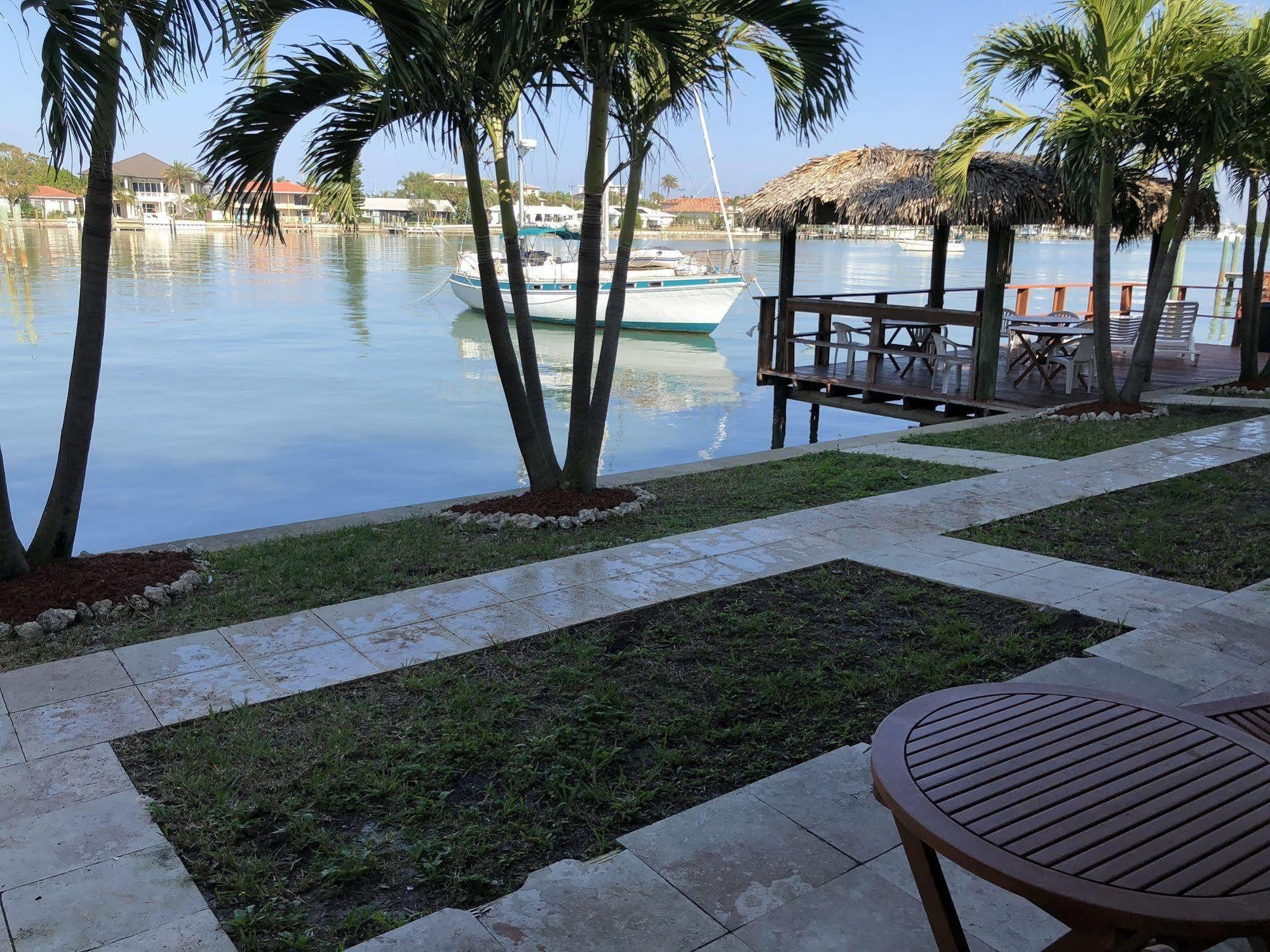 The Costal Hotel Clearwater Luaran gambar
